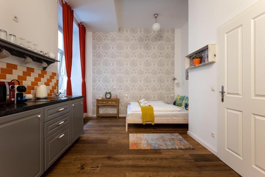 Compact Studio Near Center By Hm Wenen Buitenkant foto